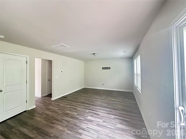 1050 Glenbriar Court, Woodleaf, NC 27054