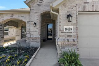 10129 Boxelder Drive, Fort Worth, TX 76036