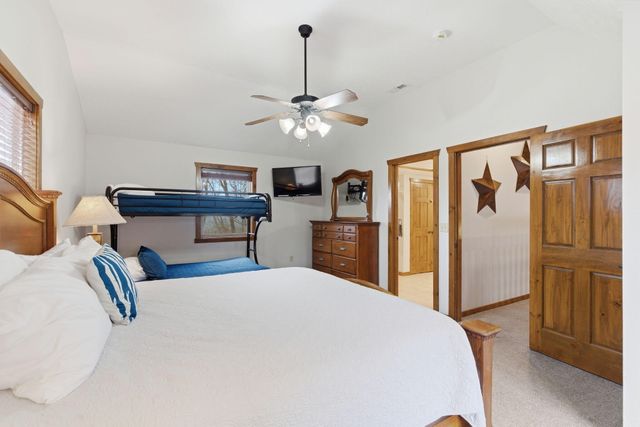 263 Willow Oak Lane, Branson, MO 65616