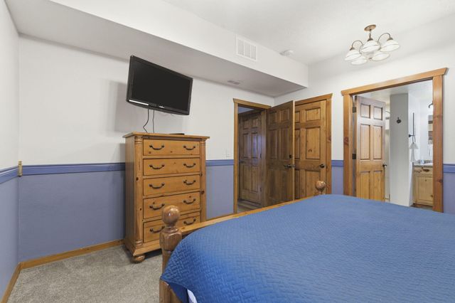 263 Willow Oak Lane, Branson, MO 65616