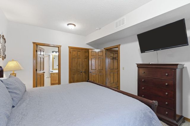 263 Willow Oak Lane, Branson, MO 65616