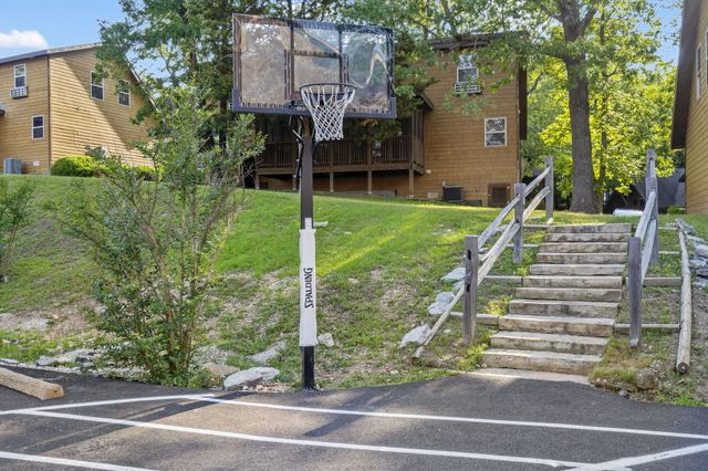 263 Willow Oak Lane, Branson, MO 65616