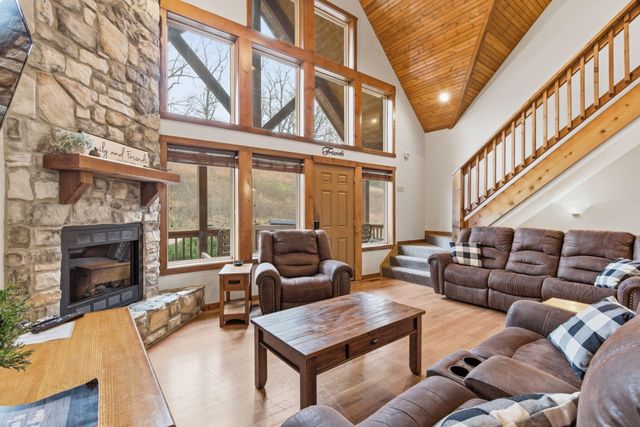 263 Willow Oak Lane, Branson, MO 65616