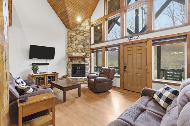 263 Willow Oak Lane, Branson, MO 65616