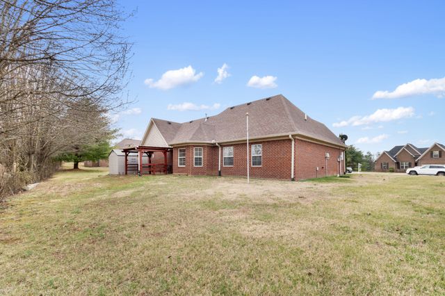 121 Baylee Ct, White House, TN 37188