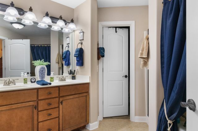 121 Baylee Ct, White House, TN 37188