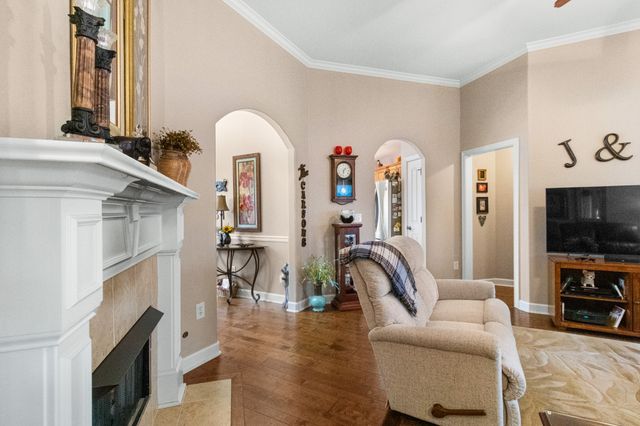 121 Baylee Ct, White House, TN 37188