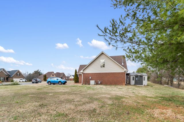 121 Baylee Ct, White House, TN 37188