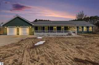 9190 Cedar Run, Traverse City, MI 49684
