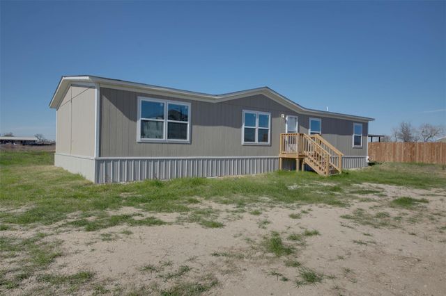 114 Las Estancias DR A, Cedar Creek, TX 78612