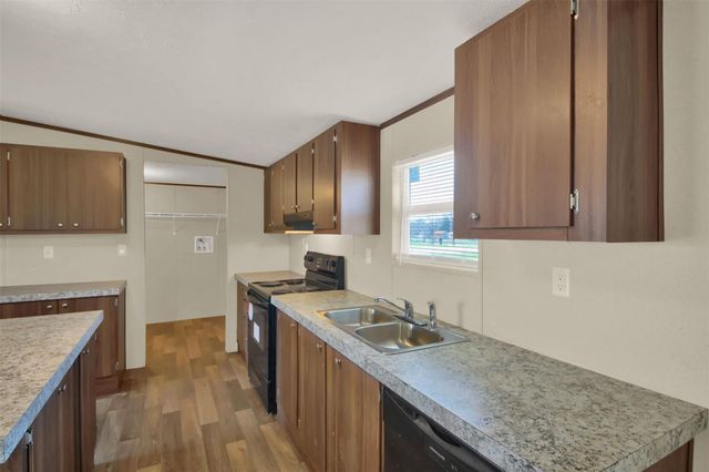 114 Las Estancias DR A, Cedar Creek, TX 78612
