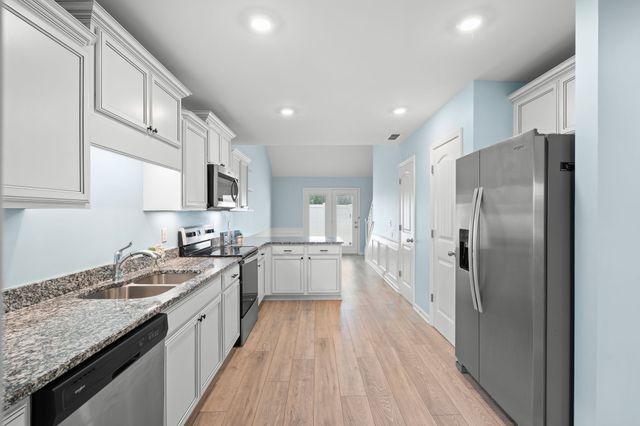 2044 Alysheba Run, Murfreesboro, TN 37128