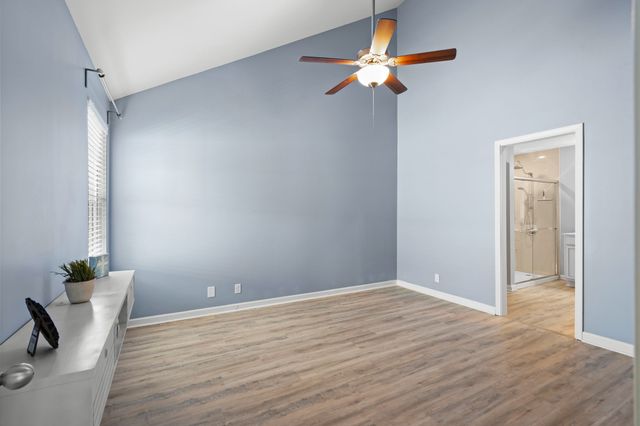 2044 Alysheba Run, Murfreesboro, TN 37128