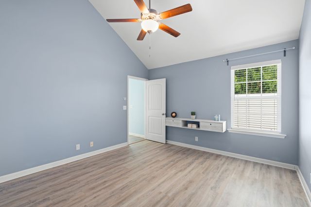 2044 Alysheba Run, Murfreesboro, TN 37128