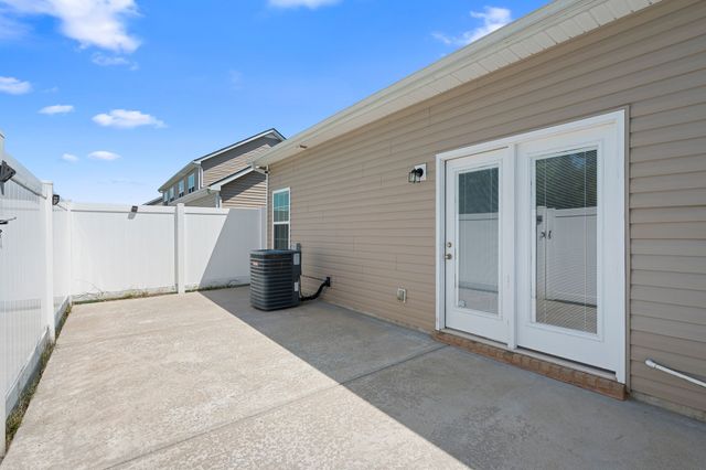 2044 Alysheba Run, Murfreesboro, TN 37128