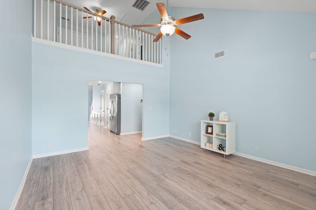 2044 Alysheba Run, Murfreesboro, TN 37128