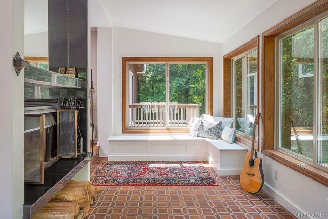 599 Hortontown Road, Hopewell Junction, NY 12533