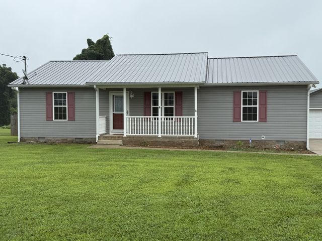 383 Strawberry Dr, Winchester, TN 37398