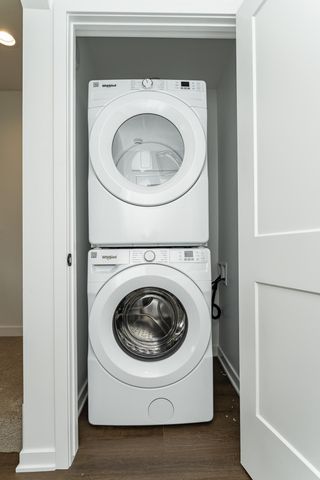 1085 Century Village Lane NE, Rochester, MN 55906