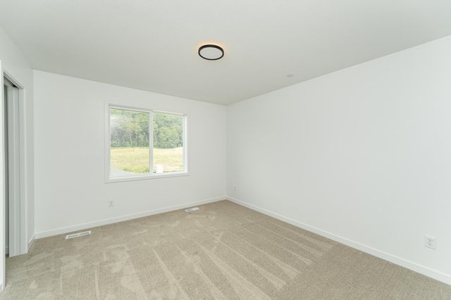 1085 Century Village Lane NE, Rochester, MN 55906