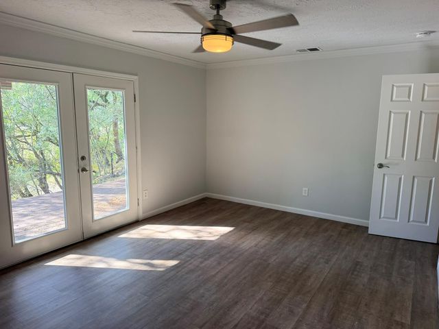 2 Acacia DR, Wimberley, TX 78676