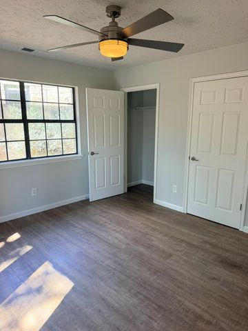 2 Acacia DR, Wimberley, TX 78676