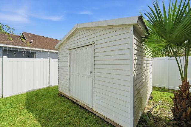 2411 PARSONS POND CIRCLE, Kissimmee, FL 34743