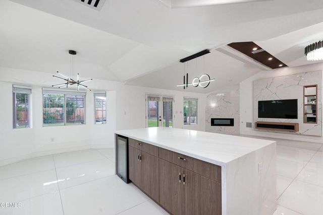 10103 Wentworth Court, Bakersfield, CA 93311