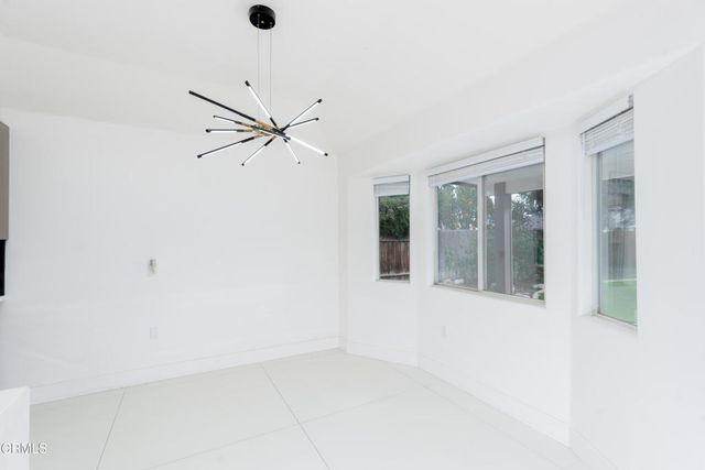 10103 Wentworth Court, Bakersfield, CA 93311