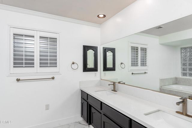10103 Wentworth Court, Bakersfield, CA 93311