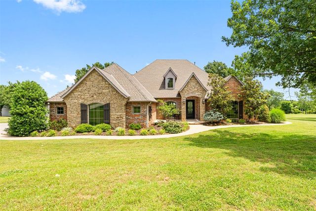 11900 Scenic Meadow Road, Oklahoma City, OK 73173