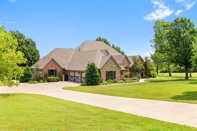 11900 Scenic Meadow Road, Oklahoma City, OK 73173