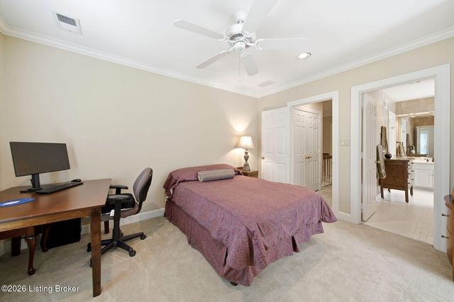 303 Mockingbird Gardens Dr, Louisville, KY 40207