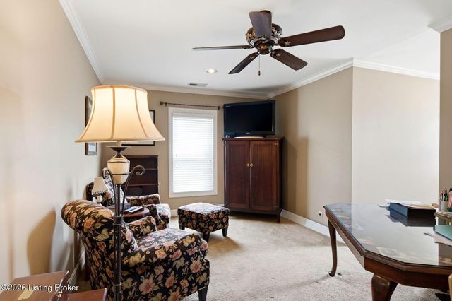 303 Mockingbird Gardens Dr, Louisville, KY 40207
