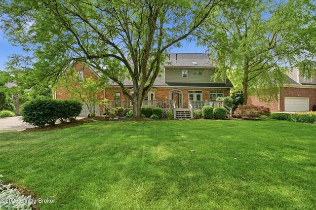 303 Mockingbird Gardens Dr, Louisville, KY 40207