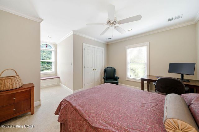 303 Mockingbird Gardens Dr, Louisville, KY 40207