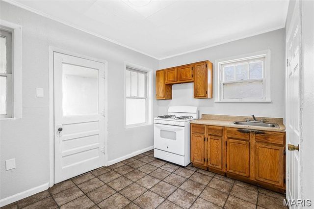 4421 Minnesota Avenue, St Louis, MO 63111