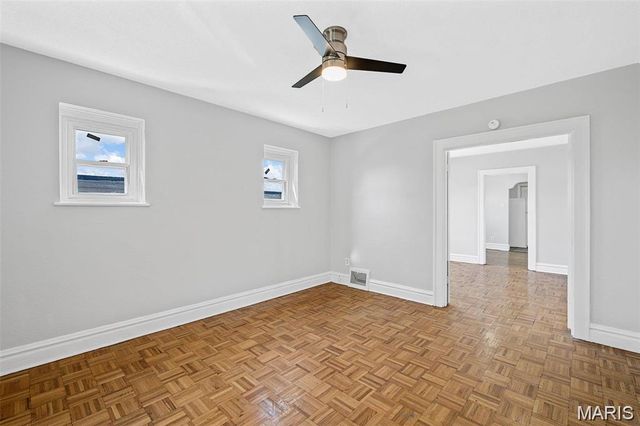 4421 Minnesota Avenue, St Louis, MO 63111