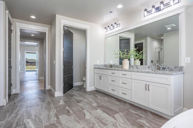 11804 Cordon Crest Court, Pasco, WA 99301