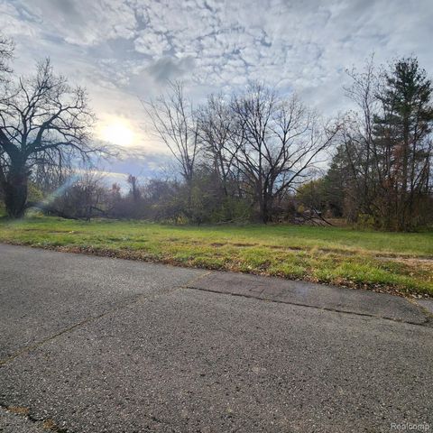 15401 HAZELTON Street, Detroit, MI 48223