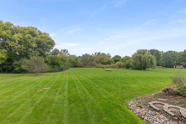 40W920 Bridle Creek Drive, St. Charles, IL 60175