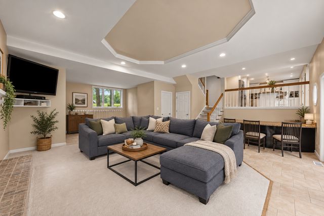 40W920 Bridle Creek Drive, St. Charles, IL 60175