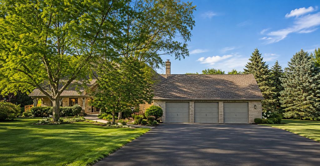 40W920 Bridle Creek Drive, St. Charles, IL 60175
