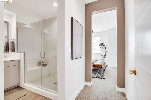 2229 2229 Myrtle ST, Oakland, CA 94607