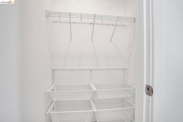 2229 2229 Myrtle ST, Oakland, CA 94607