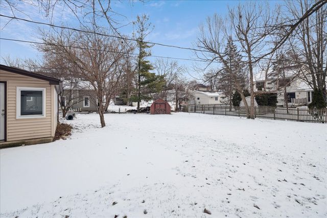 221 58th Street, Clarendon Hills, IL 60514