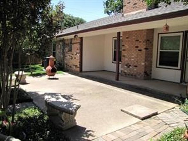 4715 Ridgeline Drive, Arlington, TX 76017