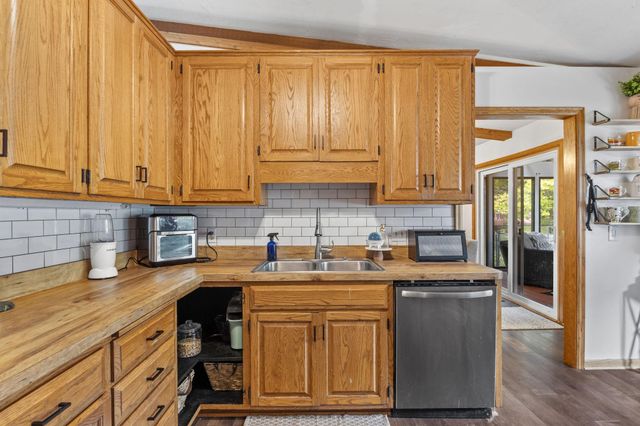 6646 Cardinal Circle N, Maple Grove, MN 55369