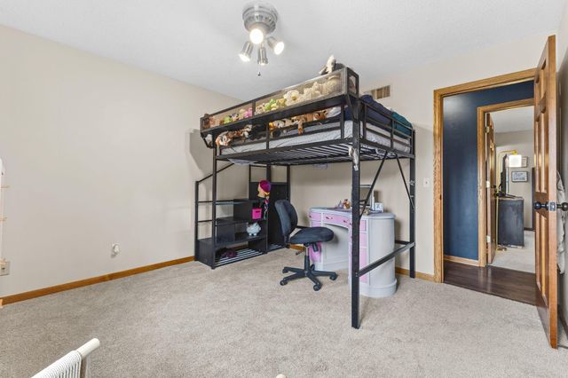 6646 Cardinal Circle N, Maple Grove, MN 55369