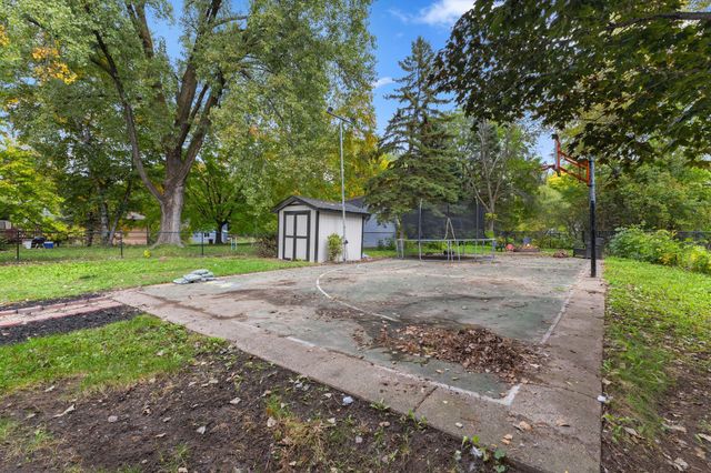 6646 Cardinal Circle N, Maple Grove, MN 55369